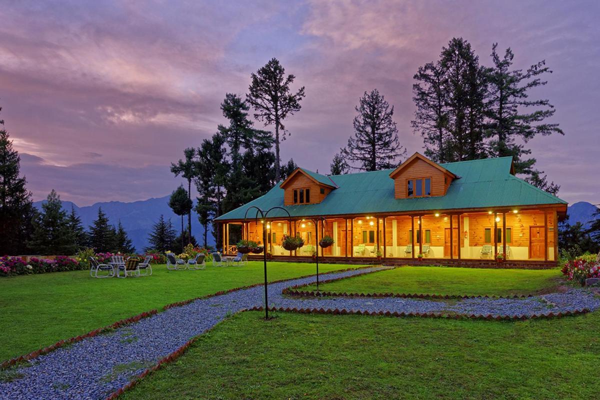 Готель Arcadian Sprucewoods Shogran Екстер'єр фото