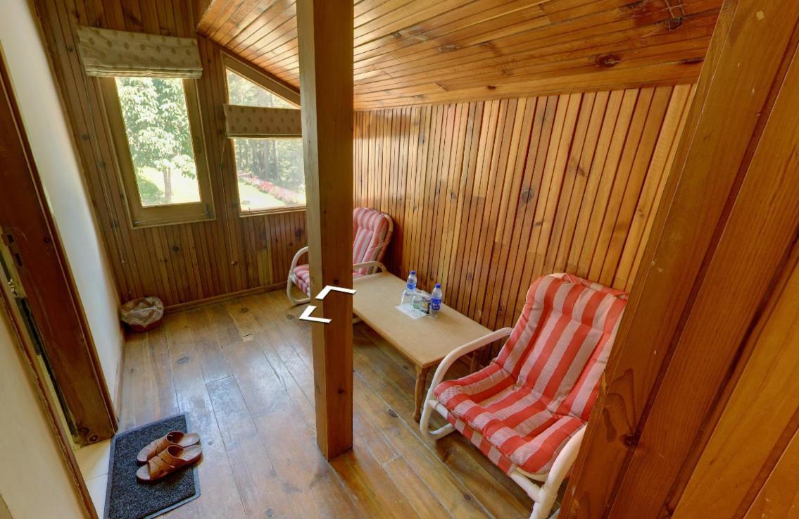 Готель Arcadian Sprucewoods Shogran Екстер'єр фото
